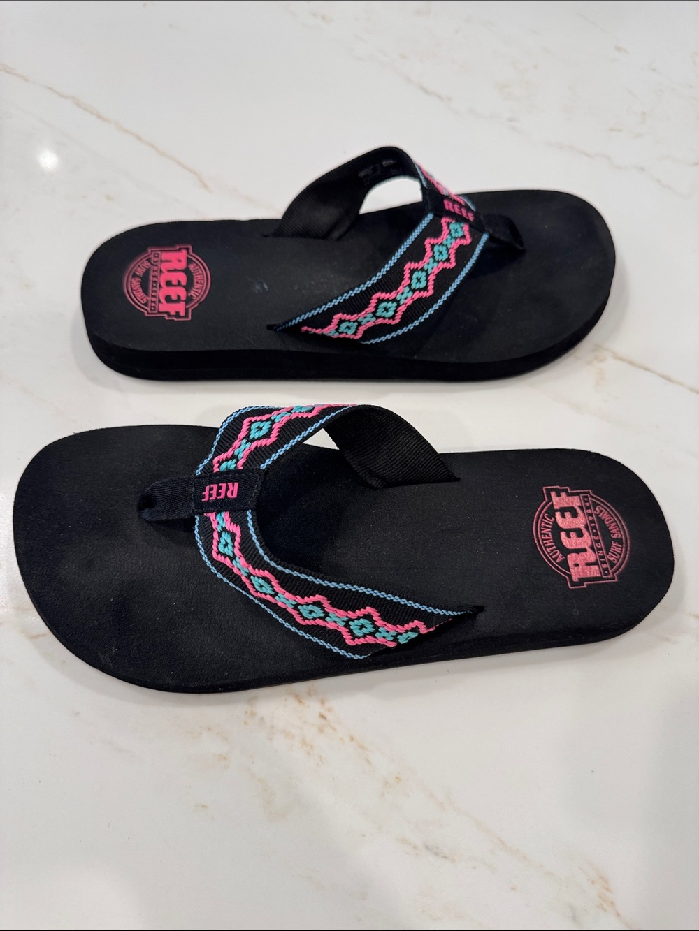 Reef Sandy Flip Flop Sandals Women’s 8 Multicolor Embroidery Summer Shoes Beach - Picture 8 of 9